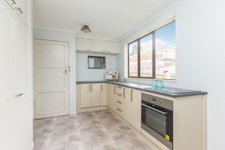 Photo of property in 18 Beihlers Road, Weymouth, Auckland, 2103