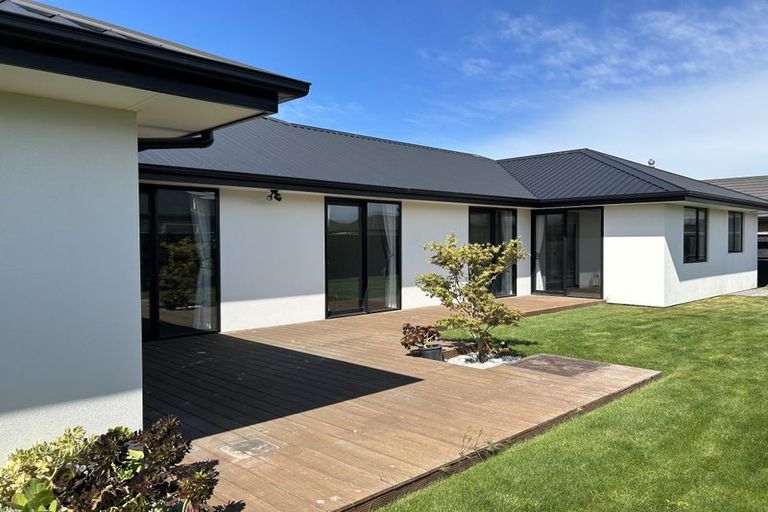 Photo of property in 19 Lawrence Drive, Rolleston, 7614