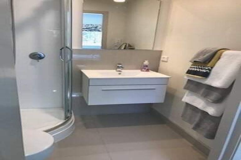 Photo of property in 3 Karaka Grove, Raumati Beach, Paraparaumu, 5032