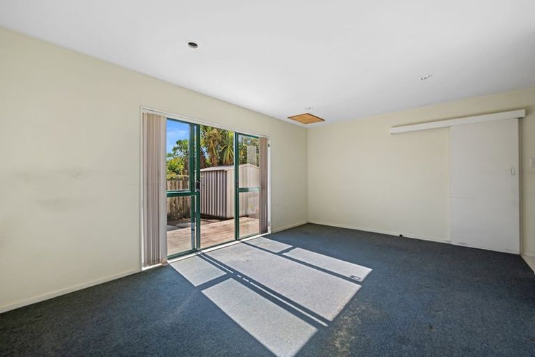 Photo of property in 59c Astley Avenue, New Lynn, Auckland, 0600