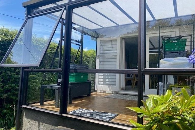Photo of property in 45 Redwood Avenue, Tawa, Wellington, 5028