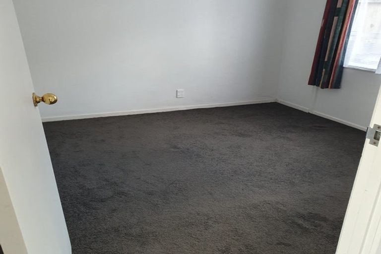 Photo of property in 85d Stottholm Road, Titirangi, Auckland, 0604