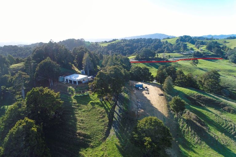 Photo of property in 205 Central Road, Mareretu, Paparoa, 0571