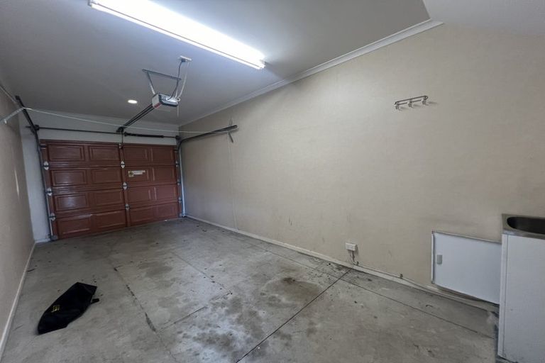 Photo of property in Tuscany Towers, 85/1 Ambrico Place, New Lynn, Auckland, 0600