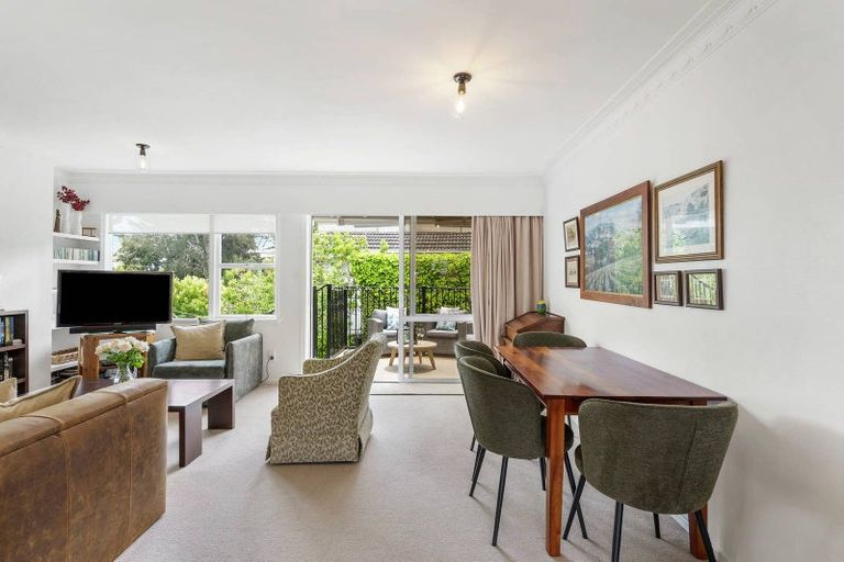Photo of property in 2/6 Pine Terrace, Howick, Auckland, 2014