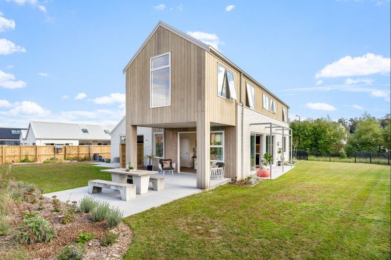 Photo of property in 6 Maeha Drive, Matakana, 0985