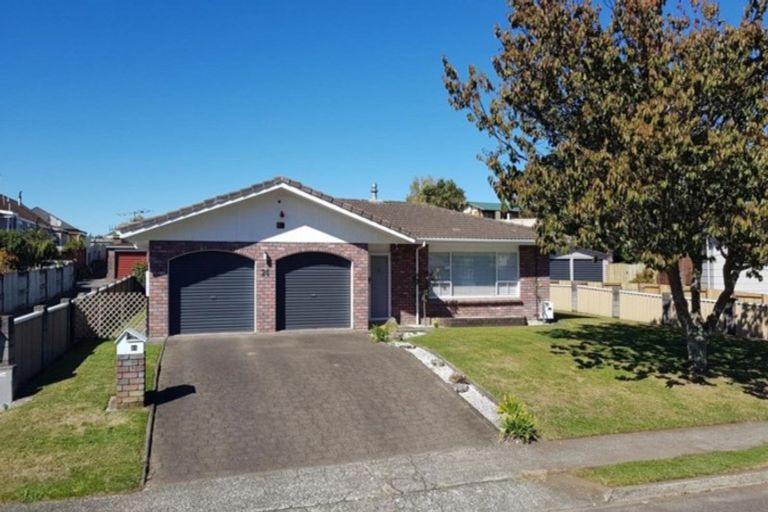 Photo of property in 24 Tawavale Street, Pukehangi, Rotorua, 3015