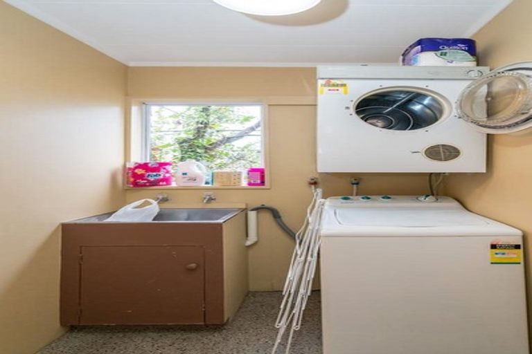 Photo of property in 31f Duke Street, North Dunedin, Dunedin, 9016