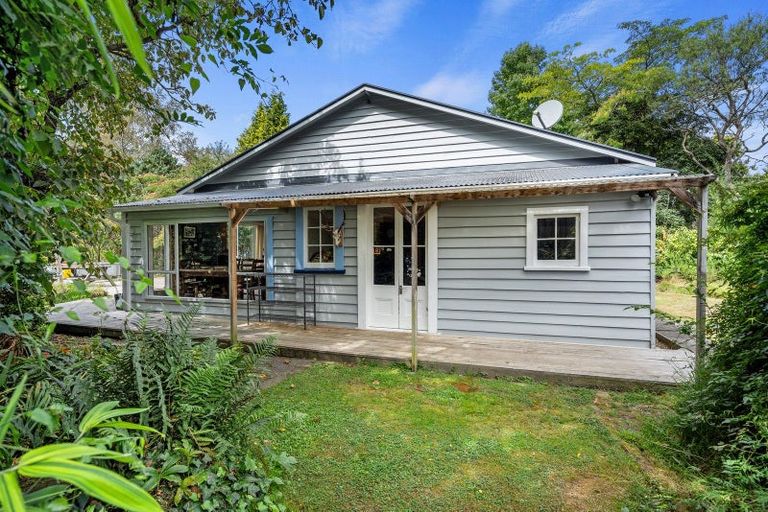 Photo of property in 8 Foxhill Cemetery Road, Foxhill, Wakefield, 7095