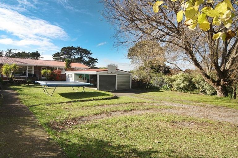 Photo of property in 12 Blue Gum Avenue, Silverdale, 0932