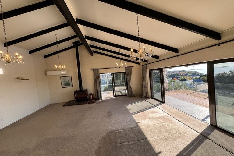 Photo of property in 16 Pounamu Place, Shelly Park, Auckland, 2014