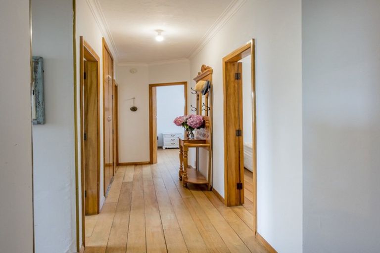 Photo of property in 16 Tawa Street, Levin, 5510