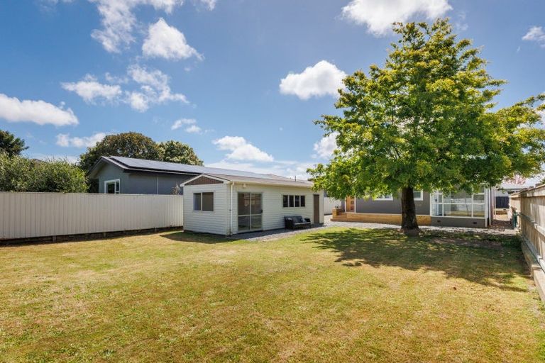 Photo of property in 6 Stirling Crescent, Hokowhitu, Palmerston North, 4410