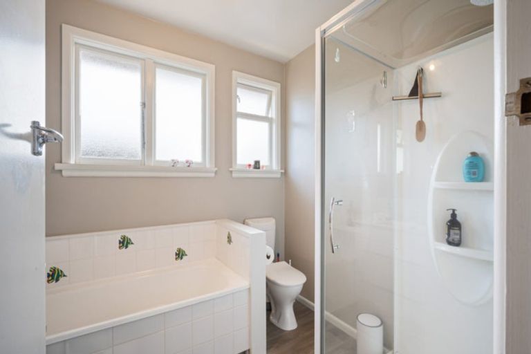 Photo of property in 2/166 Halswell Road, Hillmorton, Christchurch, 8025