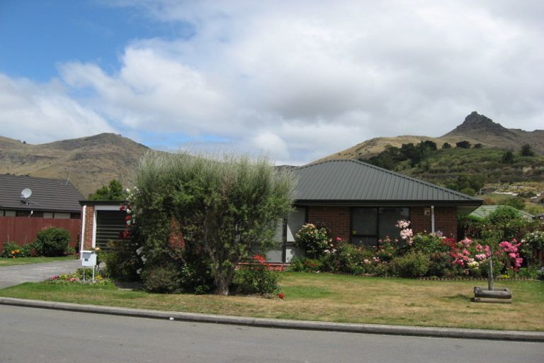 Photo of property in 45 Laing Crescent, Heathcote Valley, Christchurch, 8022