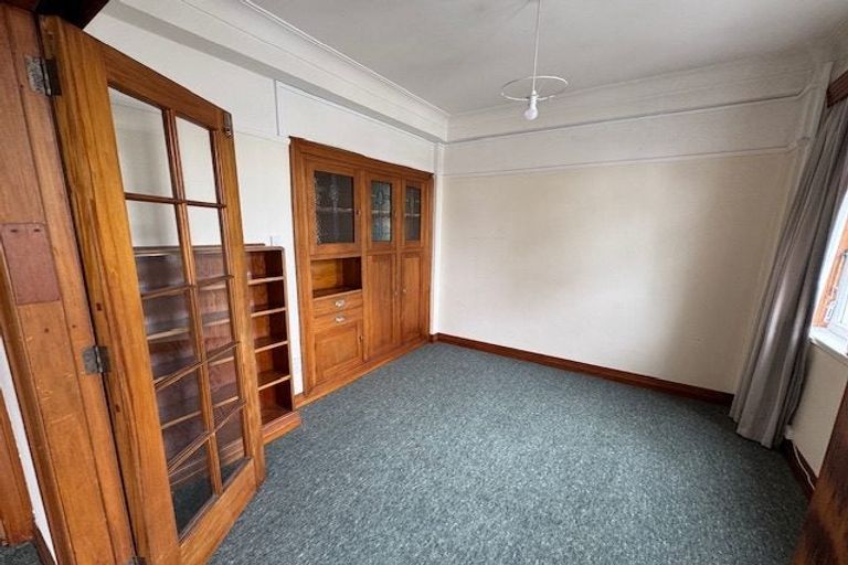 Photo of property in Elms Court Flats, 5/367 The Terrace, Te Aro, Wellington, 6011