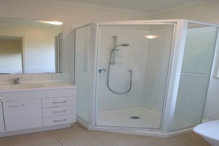 Photo of property in 20f Roseberry Avenue, Birkenhead, Auckland, 0626