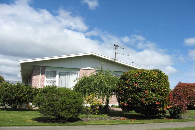 Photo of property in 1/41 Leicester Street, Stoke, Nelson, 7011