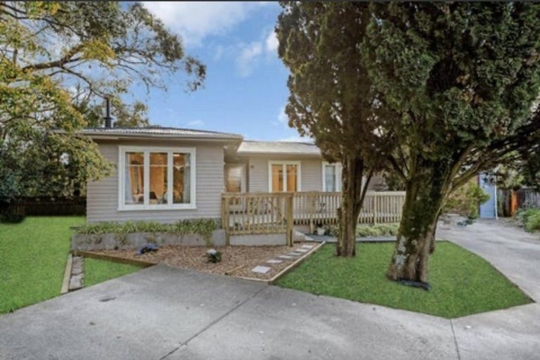 Photo of property in 38 Espalier Drive, Henderson, Auckland, 0612