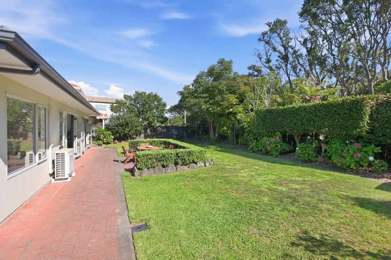 Photo of property in 5 Kawaroa Close, New Plymouth, 4310