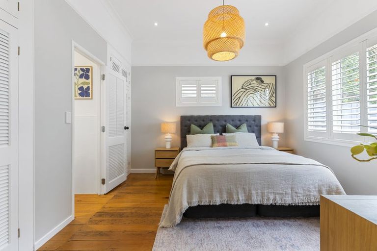 Photo of property in 15 Albert Road, Devonport, Auckland, 0624