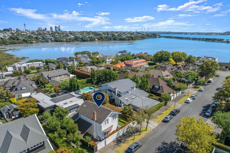 Photo of property in 8a Burwood Crescent, Remuera, Auckland, 1050