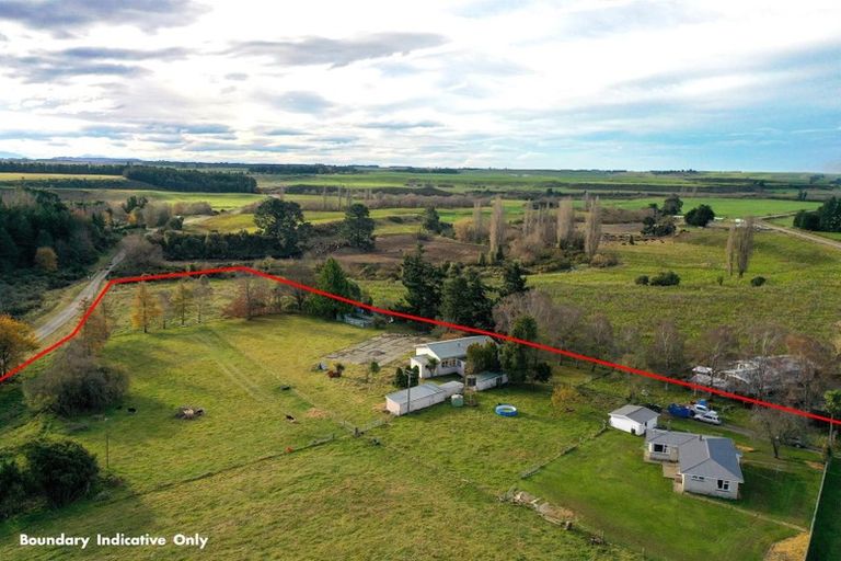 Photo of property in 918 Hunter Makikihi Road, Hunter, Timaru, 7971