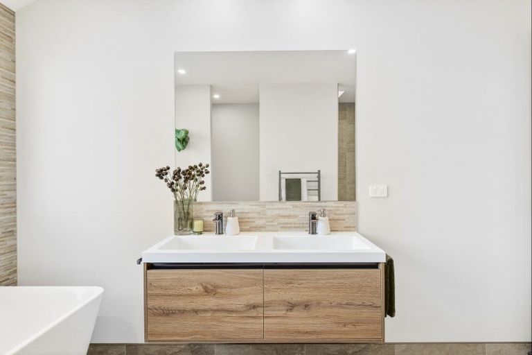 Photo of property in 25 Recite Avenue, Leamington, Cambridge, 3432