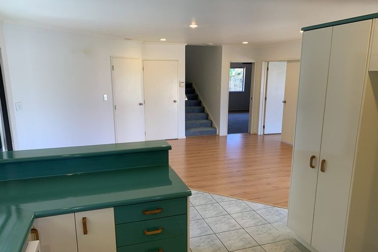 Photo of property in 1/40 Jane Eyre Drive, Somerville, Auckland, 2014