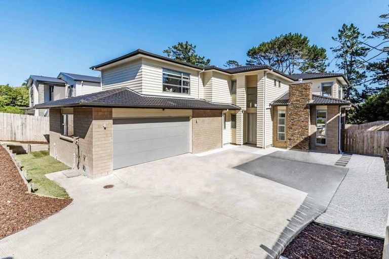 Photo of property in 29 Meteor Place, Schnapper Rock, Auckland, 0632