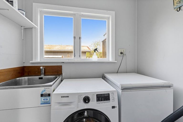 Photo of property in 21 Old Coach Road South, Otaki Beach, Otaki, 5512