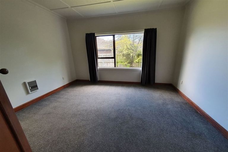 Photo of property in 2 Henry Wigram Drive, Wigram, Christchurch, 8042