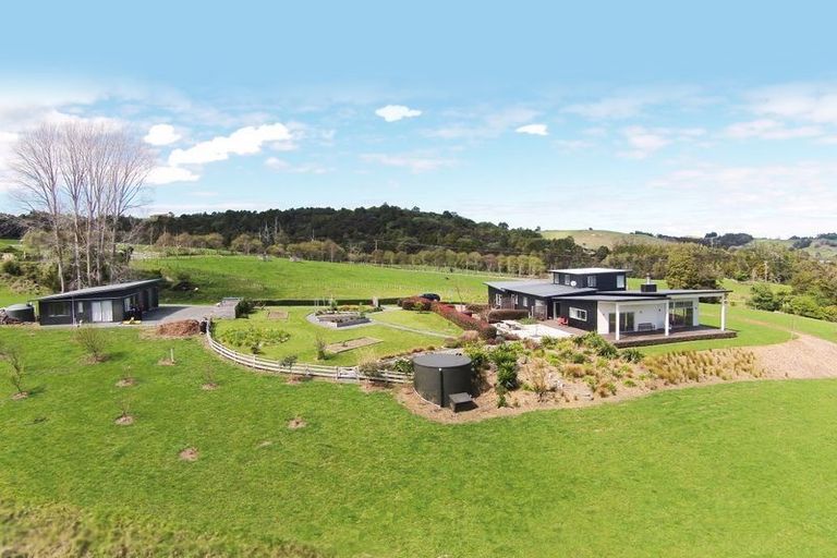 Photo of property in 497a Whitmore Road, Tawharanui Peninsula, Warkworth, 0986