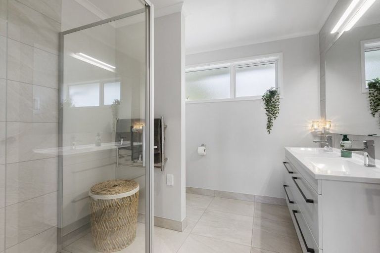 Photo of property in 75 Waimanu Awa Road, Runciman, Drury, 2579