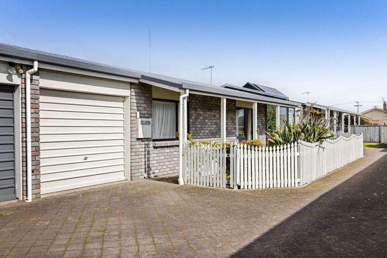 Photo of property in 26 Richmond Street, Fitzroy, New Plymouth, 4312