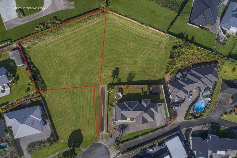 Photo of property in 17 Holcombrooke Lane, Welcome Bay, Tauranga, 3175