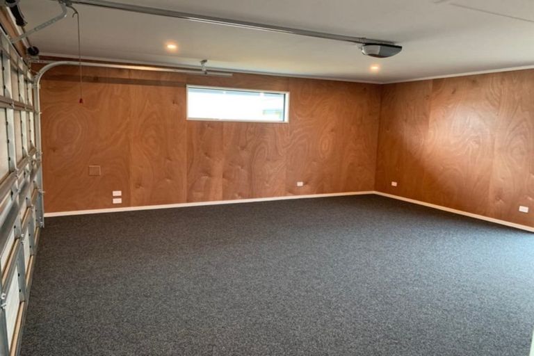 Photo of property in 42 Anderton Crescent, Mosgiel, 9024