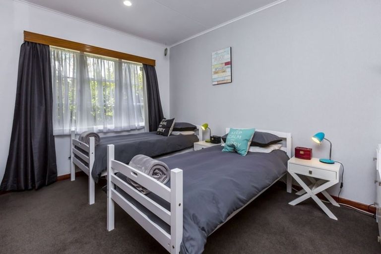 Photo of property in 8 Henry Street, Ebdentown, Upper Hutt, 5018