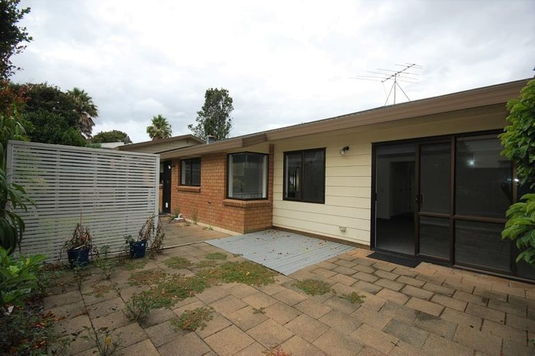 Photo of property in 3/23a Saxon Street, Waterview, Auckland, 1026