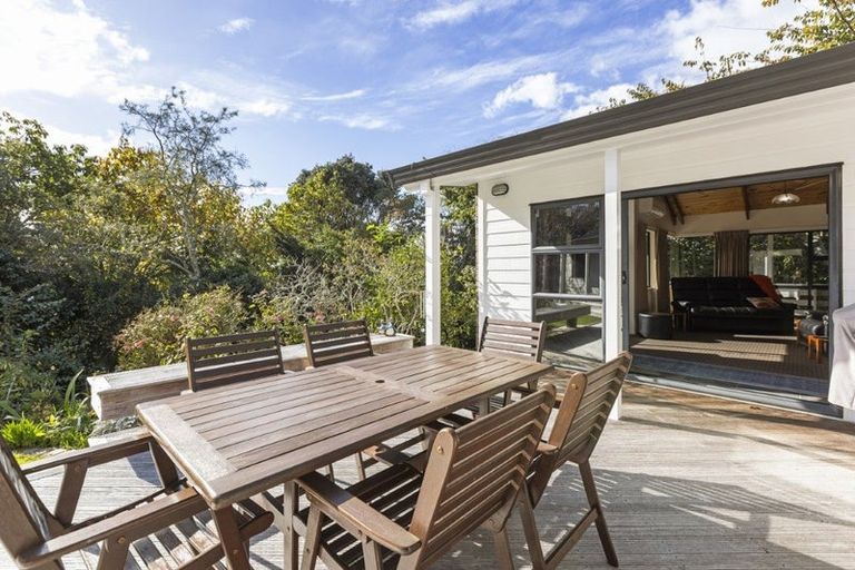 Photo of property in 60 Veale Road, Ridgewood, New Plymouth, 4371