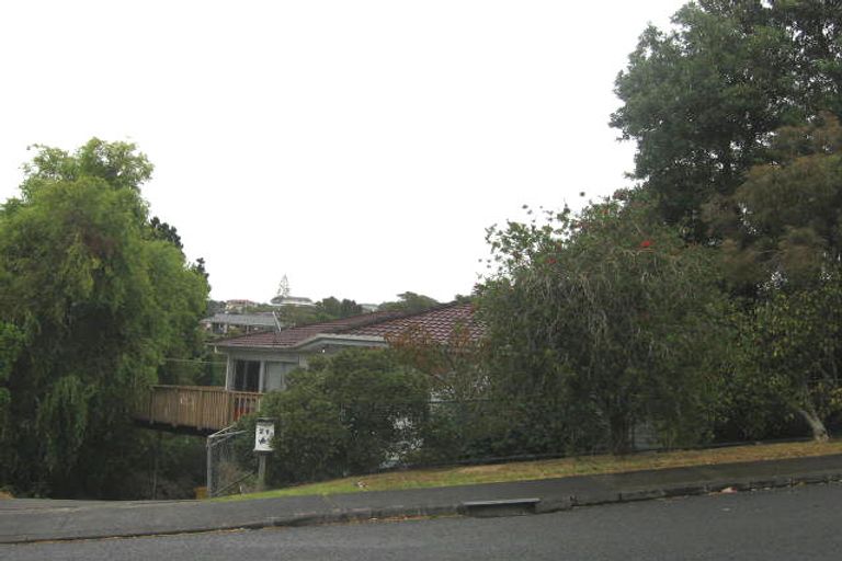 Photo of property in 21 Cheval Drive, Totara Vale, Auckland, 0629