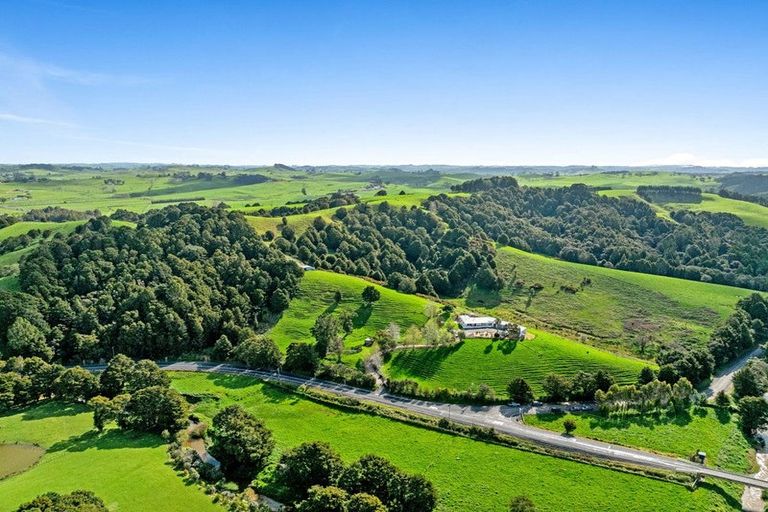 Photo of property in 269 Tomarata Valley Road, Wellsford, 0974