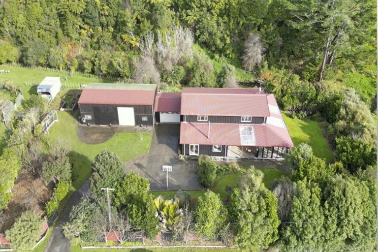 Photo of property in 268 Turitea Road, Turitea, Palmerston North, 4472