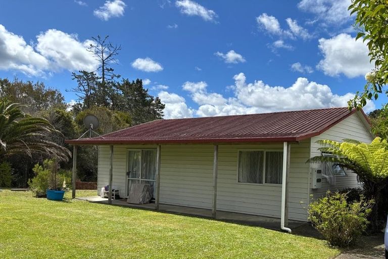 Photo of property in 348 Wainui Road, Wainui, Silverdale, 0992