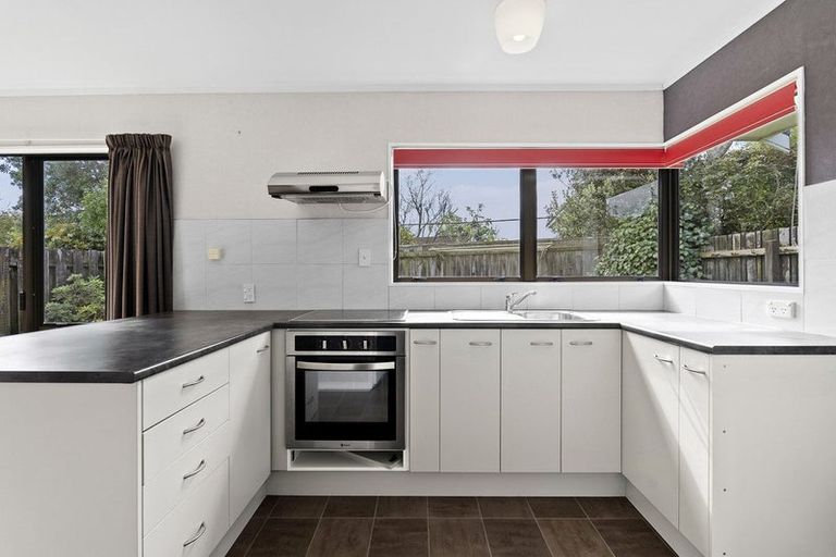 Photo of property in 33b Branch Road, Highlands Park, New Plymouth, 4312