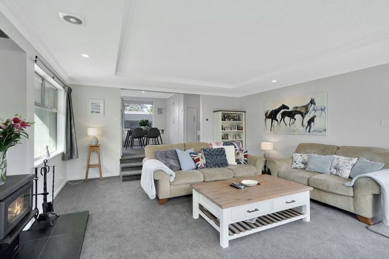 Photo of property in 6 Freebairn Street, Redwood, Christchurch, 8051