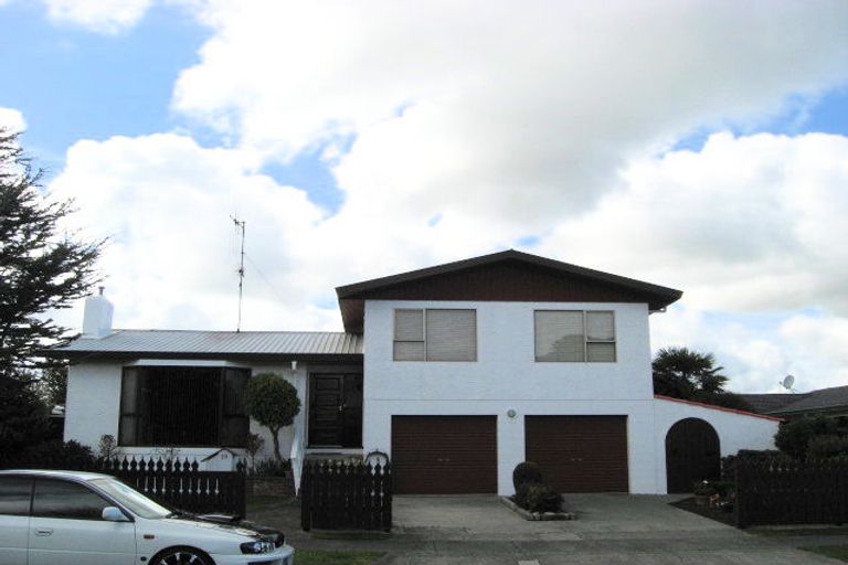 Photo of property in 19 Akepiro Place, Tawhero, Whanganui, 4501