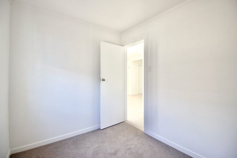 Photo of property in 202 Manuka Road, Bayview, Auckland, 0629
