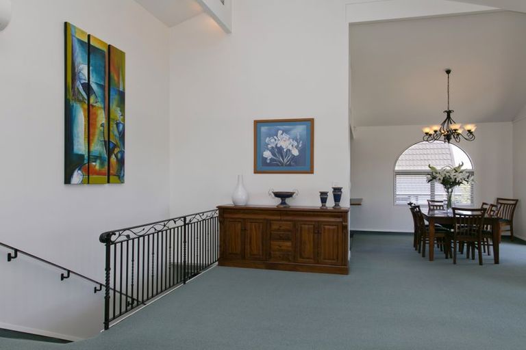 Photo of property in 100 Taupo View Road, Taupo, 3330