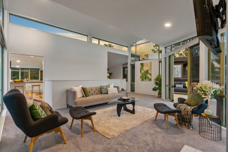 Photo of property in 1/85 Castor Bay Road, Castor Bay, Auckland, 0620